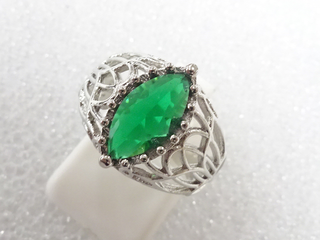 JAPANESE KIMONO / ANTIQUE COLORED STONE RING (SIZE 10.5)